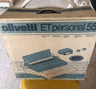 Máquina de escribir Olivetti ET Personal 55
