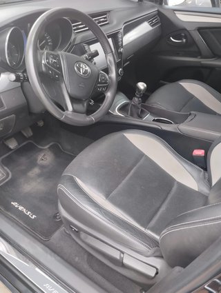 Toyota Avensis 2016