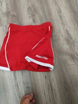 Falda pantalón deportiva MACRON roja y blanca