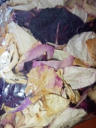 Sacchetto petali di rosa secchi naturali
