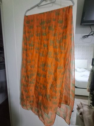 Pañuelo foulard naranja con elefantes