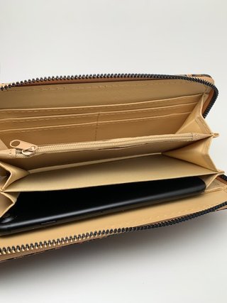 Cartera de mujer con cremallera. Ideal para regalo