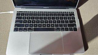 MacBook Pro 13' 16GB RAM 256GB SSD Argento