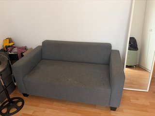 Sofá 2 plazas IKEA gris tela