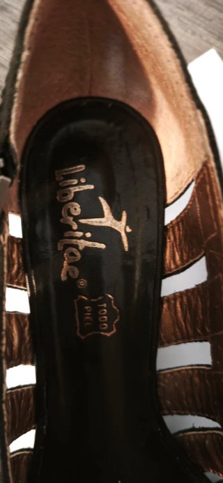 Zapatos abiertos de piel Liberitae negros