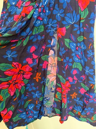 Vestido floral Mango