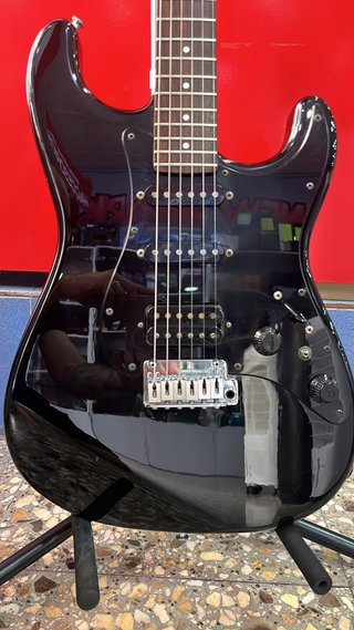 Guitarra Fender Stratocaster Negra