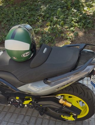 ÚNICA Yamaha Tmax Lux Max 7600kms FULL EXTRAS