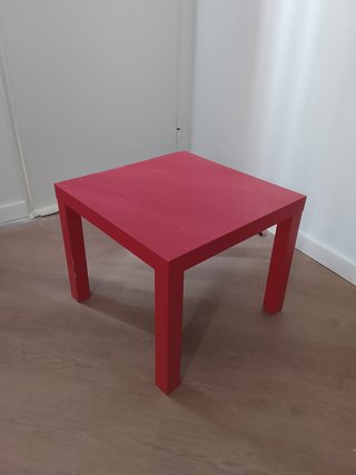 Mesa auxiliar LACK Ikea roja