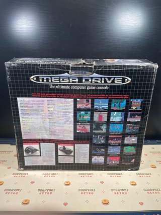 Console Sega Mega Drive in scatola