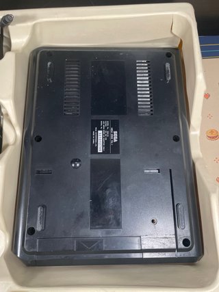 Console Sega Mega Drive in scatola