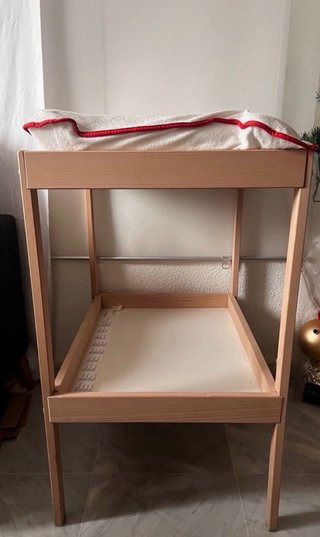 Cambiador Ikea Madera y Blanco