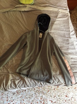 Chaqueta deportiva gris mujer