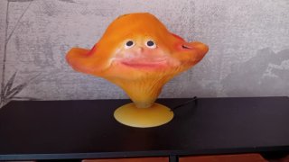 Lámpara de mesa seta naranja y amarilla