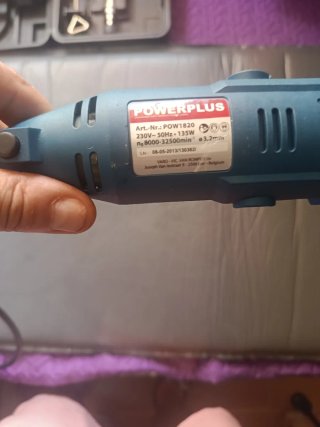 Multiherramienta rotativa y giratoria powerplus