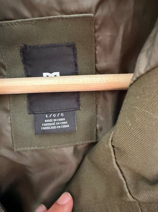Cazadora 3/4 verde militar, nueva 110€