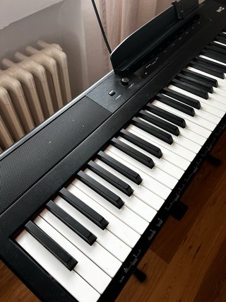 Teclado RockJam con soporte y pedal