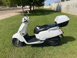 Kymco Like 49cc Scooter Blanca
