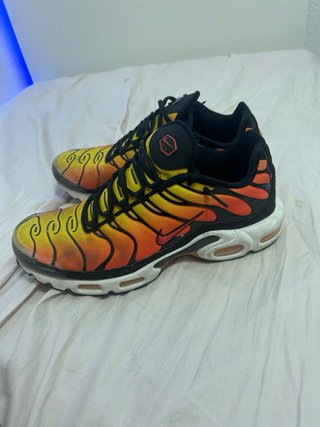 Nike Air Max Plus Naranja y Amarillo Original