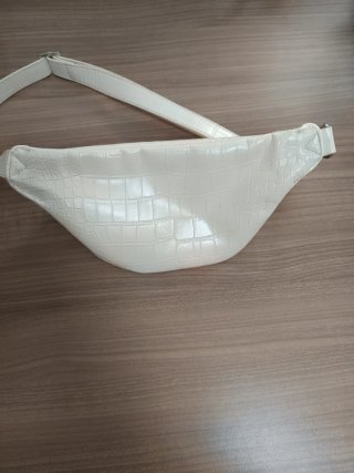 Bolso Riñonera Beige Pull&Bear Cocodrilo