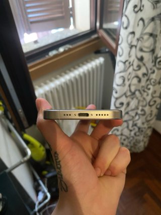 iPhone 15 Pro Argento