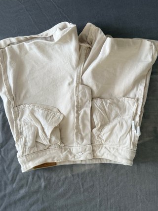 Pantalones cortos Stradivarius beige