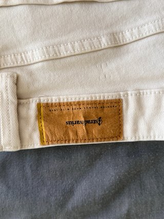 Pantalones cortos Stradivarius beige