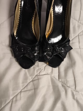 Tacones negros con lazo talla 38