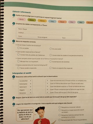 Llengua Catalana i Literatura 1r ESO - L'Essencial - Aprèn
