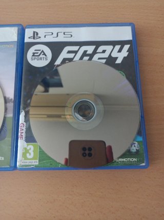 Pacchetto FIFA 22 e FC 24 PS5