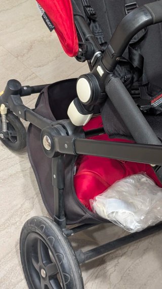 Bugaboo Cameleon 3 Chasis Negro Capota Roja