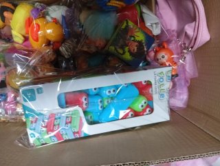 Scatola di giocattoli per bambina