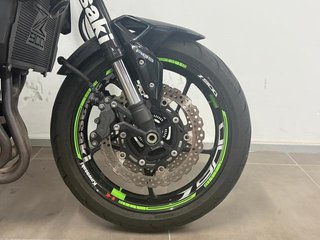 Kawasaki Z900 (95cv)