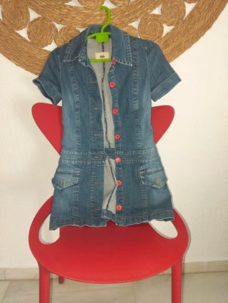 Vestido vaquero Mango. Retro.