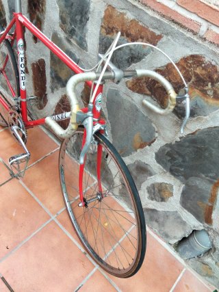 Bicicleta carretera clásica Fondi Dani