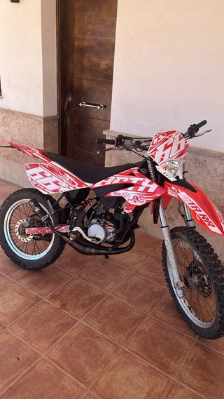 Beta RRT 50 Enduro/Motocross Roja y Blanca