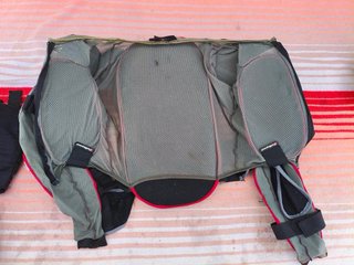 Pack Motocross/Enduro Hebo: Peto + Rodilleras