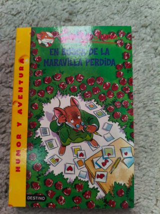 Lote diferentes libros infantiles Gerónimo Stilton