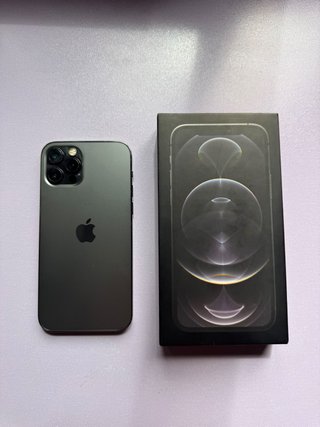 iPhone 12 Pro + custodie