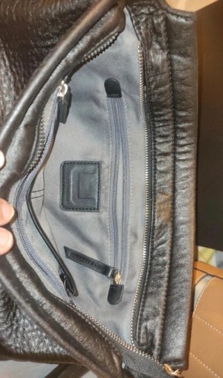 Bolso de mano negro