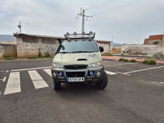 Hyundai H-1 2001