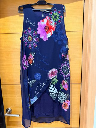 Vestido Desigual Azul Marino Estampado Flores