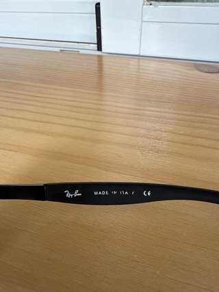 Gafas de sol Ray-Ban 3254 negras y verdes