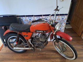 Motocicleta Gilera 50cc RL Roja