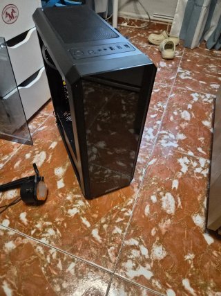 Gabinete PC Negro