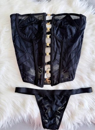Conjunto Crop Top y Tanga Santisimas Negro