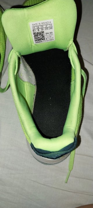 Scarpe Adidas Verdi Taglia 39.5