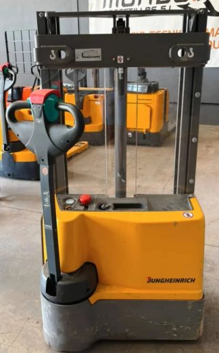 Apilador eléctrico Jungheinrich