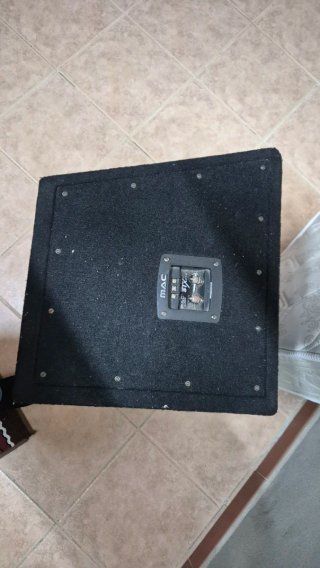 Caja de altavoces MAC AUDIO negra