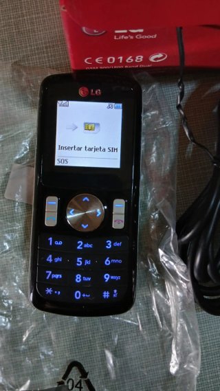 Teléfono Móvil LG GB102 Negro (Vodafone)